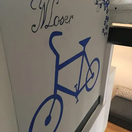 Moser Apartment *